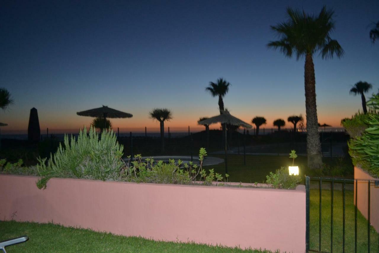 Bajo Con Vistas Al Mar Apartment Zahara de los Atunes Luaran gambar